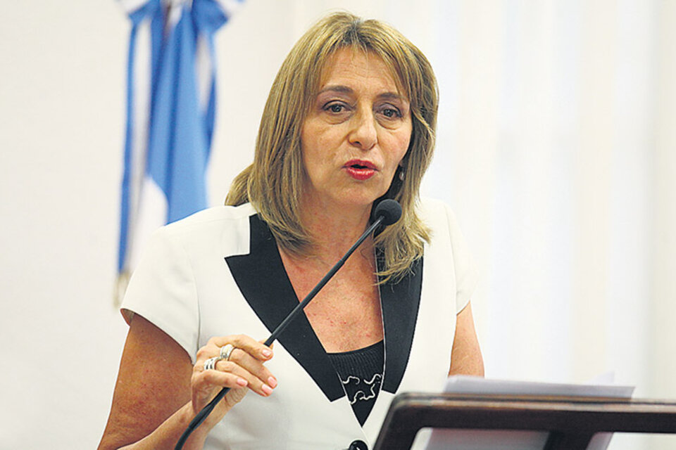 La procuradora Alejandra Gils Carbó fue presionada públicamente por Mauricio Macri para que deje el cargo. (Fuente: Joaquín Salguero)