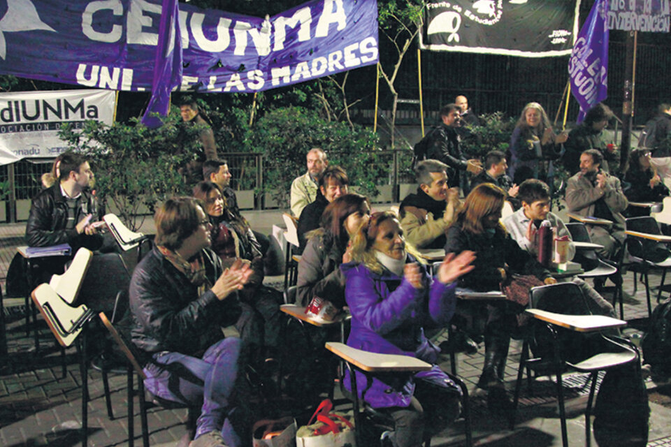 En la sede de la Universidad de las Madres se produjeron protestas desde que el Gobierno decidió su intervención. (Fuente: Jorge Larrosa)