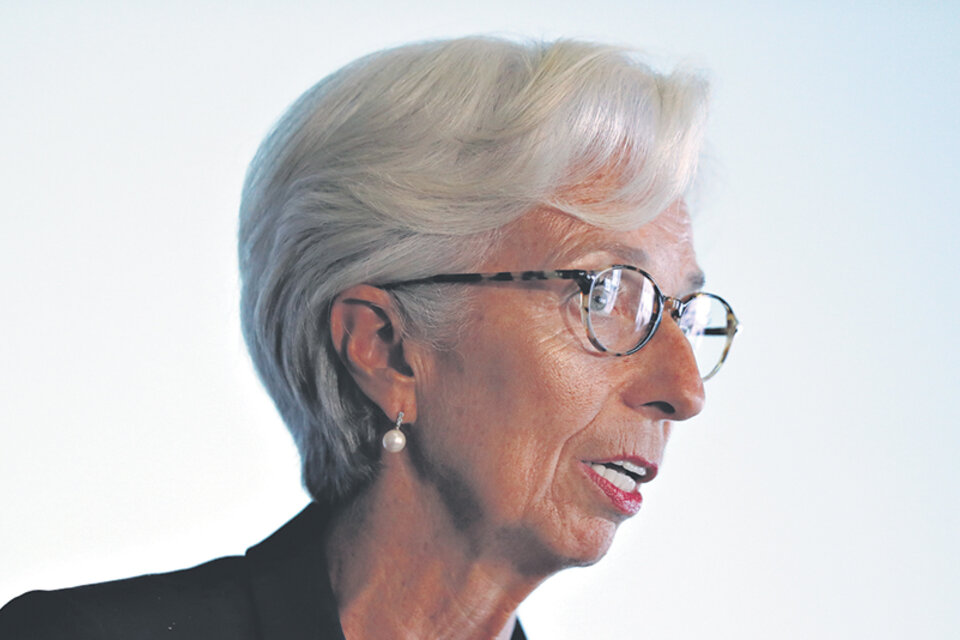 Christine Lagarde, directora gerente del FMI, encabeza la asamblea anual del organismo en Washington. (Fuente: AFP)