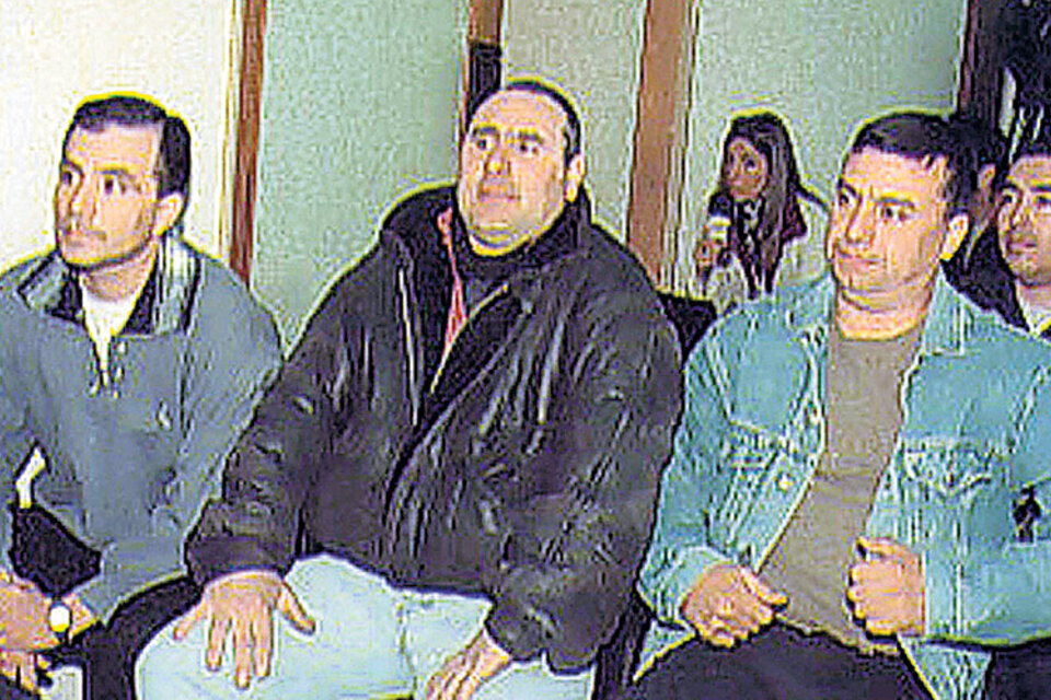 Los tres ex policías bonaerenses fueron condenados a perpetua en el año 2002.
