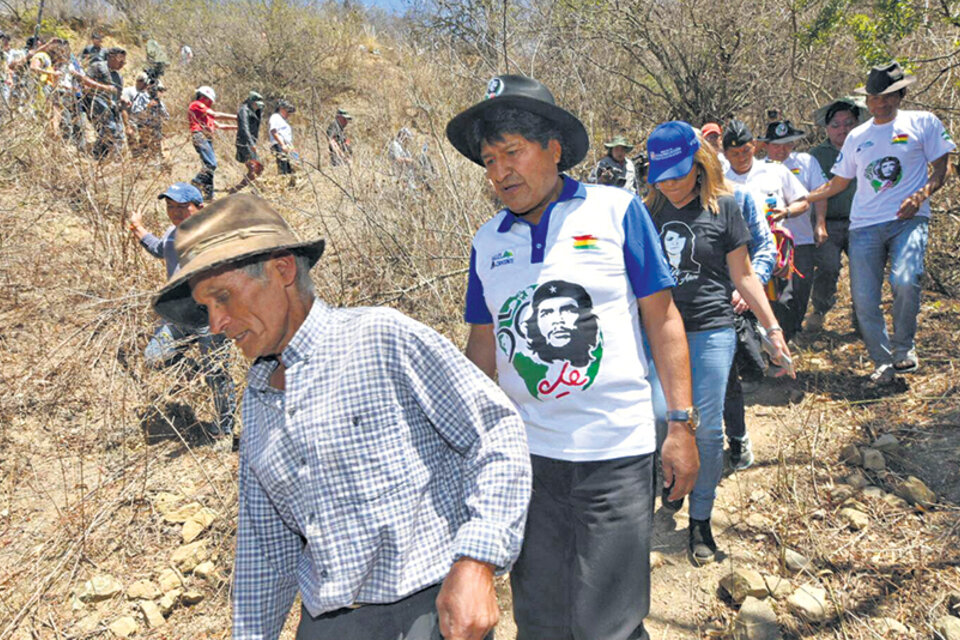Evo encabeza el homenaje al Che en Bolivia