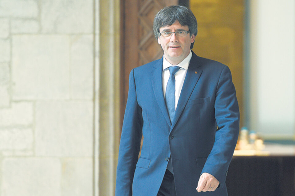 Puigdemont: "Este no es el momento de mandar a prisión a gente con la que se mantienen discrepancias políticas". (Fuente: AFP)