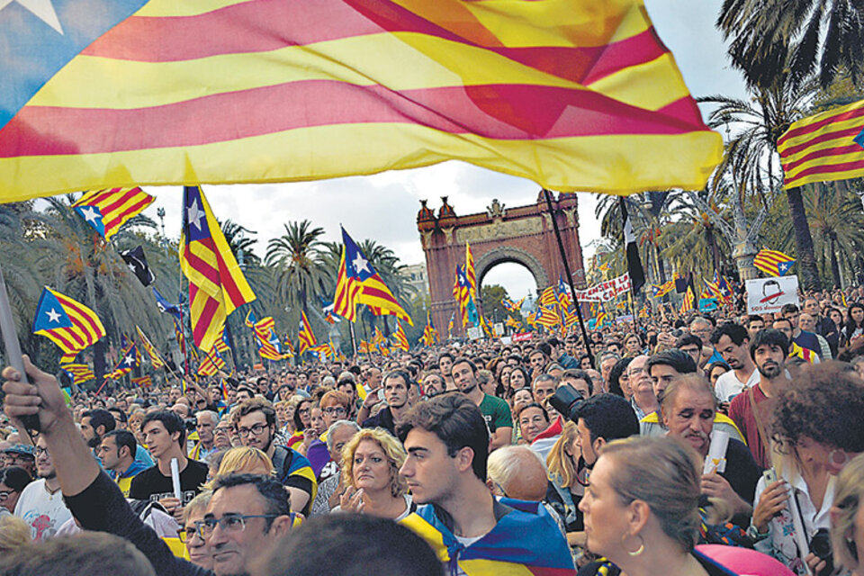 El poderoso movimiento independentista catalán es ejemplo para otras regiones europeas. (Fuente: AFP)