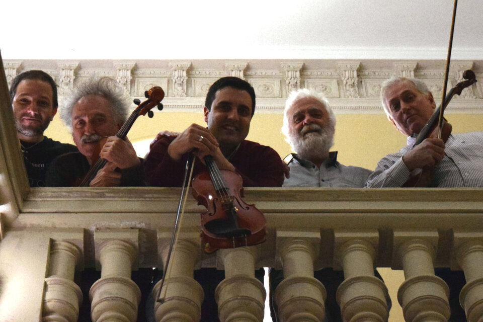 El Quinteto Municipal de Cuerdas con la formación que le dio forma a Zumba.