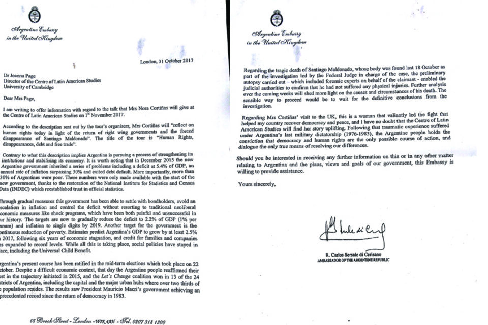 La carta enviada en inglés por el embajador a la Universidad de Cambridge.