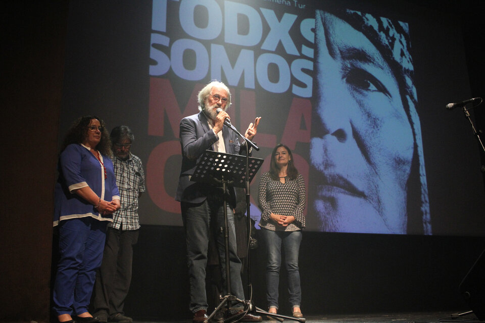 Liliana Herrero cantó durante un encuentro emotivo y militante.