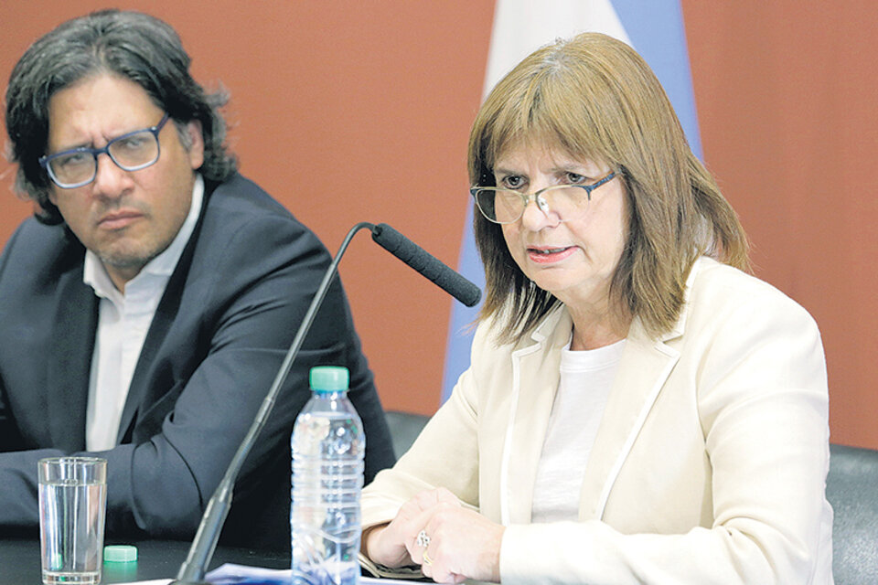 Los ministros de Justicia, Germán Garavano, y de Seguridad, Patricia Bullrich, justificaron la represión a los mapuches. (Fuente: Télam)