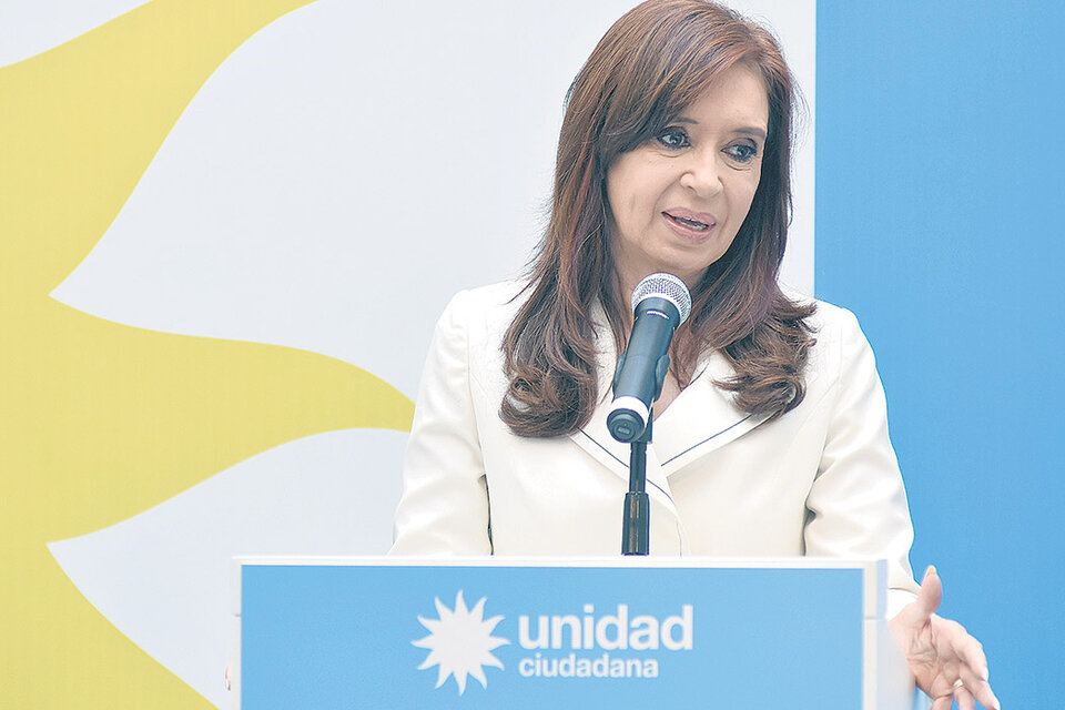 La ex presidenta Cristina Kirchner difundió el mensaje de UC en sus redes sociales. (Fuente: DyN)