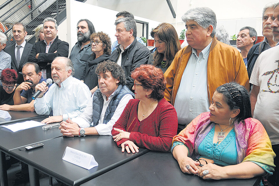 Los líderes de la dos CTA, Hugo Yasky y Pablo Micheli, en la conferencia de prensa realizada ayer. (Fuente: Guadalupe Lombardo)