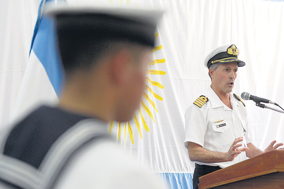 Enrique Balbi, el vocero de la Armada responsable de los partes diarios de información. (Fuente: AFP)