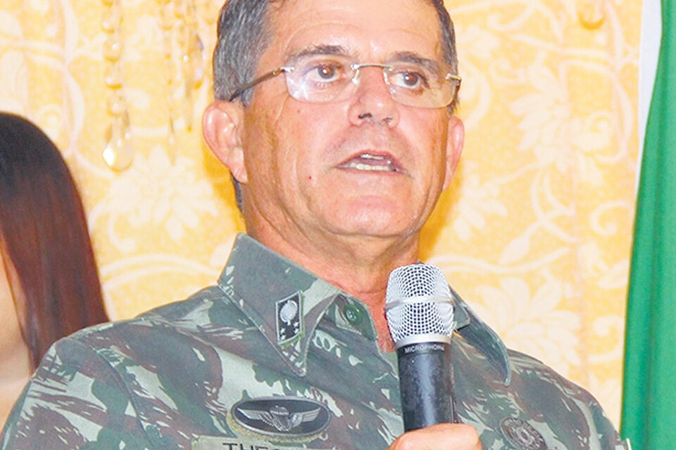 Theophilo Gaspar de Oliveira, jefe de logística del Ejército.