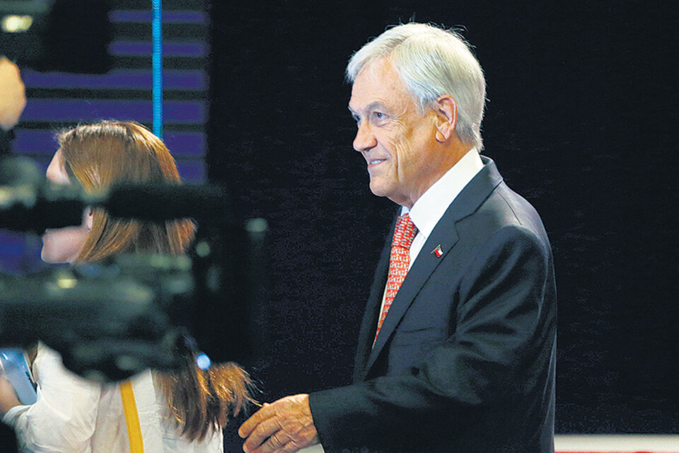 Según pronostican los sondeos, Piñera volvería a La Moneda por cuatro años más. (Fuente: EFE)