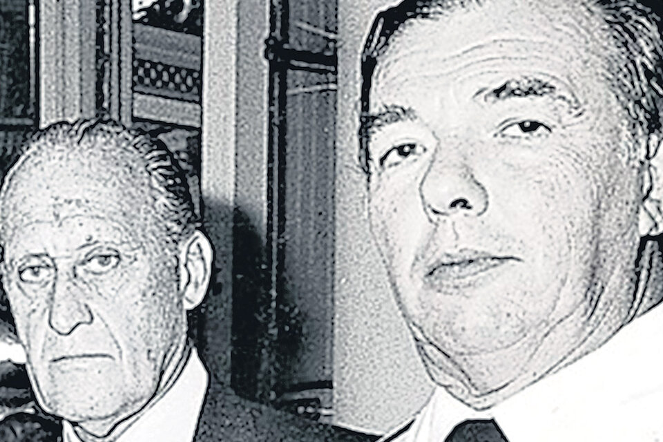 Carlos Alberto Lacoste junto al basileño Joao Havelange, entonces presidente de la FIFA.