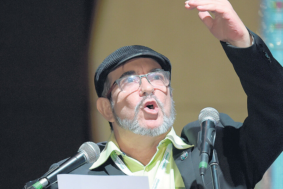 Timochenko, líder de las FARC, deja a trás su pasado guerrillero para dedicarse a la política. (Fuente: AFP)