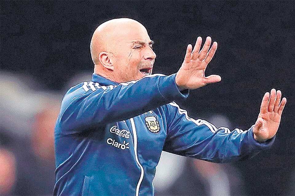 Jorge Sampaoli a puro grito. (Fuente: EFE)