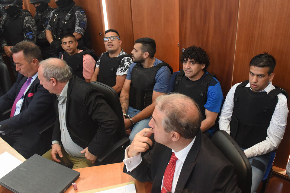 Los acusados detenidos se habían negado a entrar si no se les resolvía un hábeas corpus. (Fuente: Sebastián Granata)