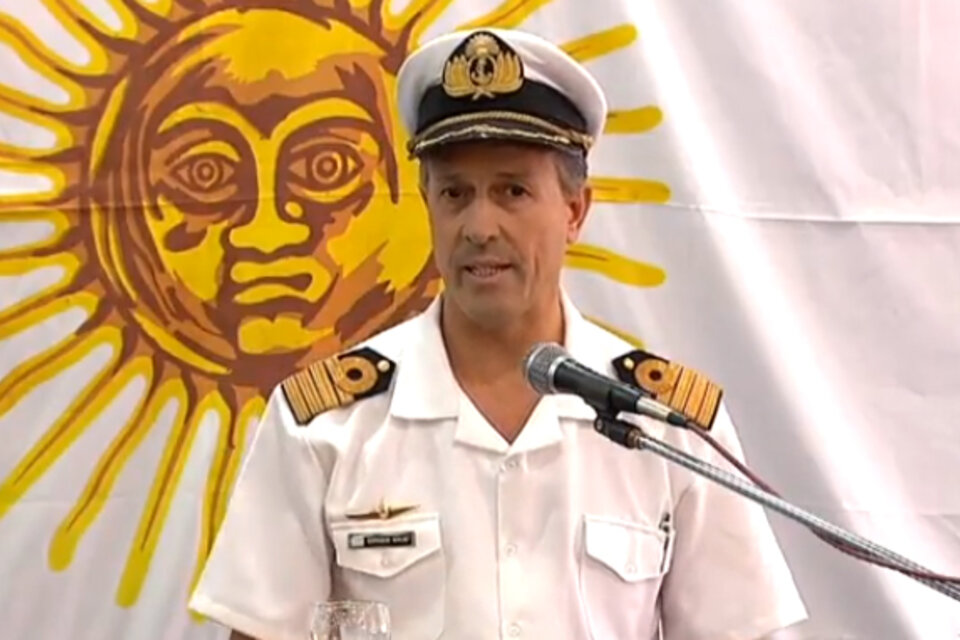 Enrique Balbi, vocero de la Armada: sigue sin haber novedades del submarino.