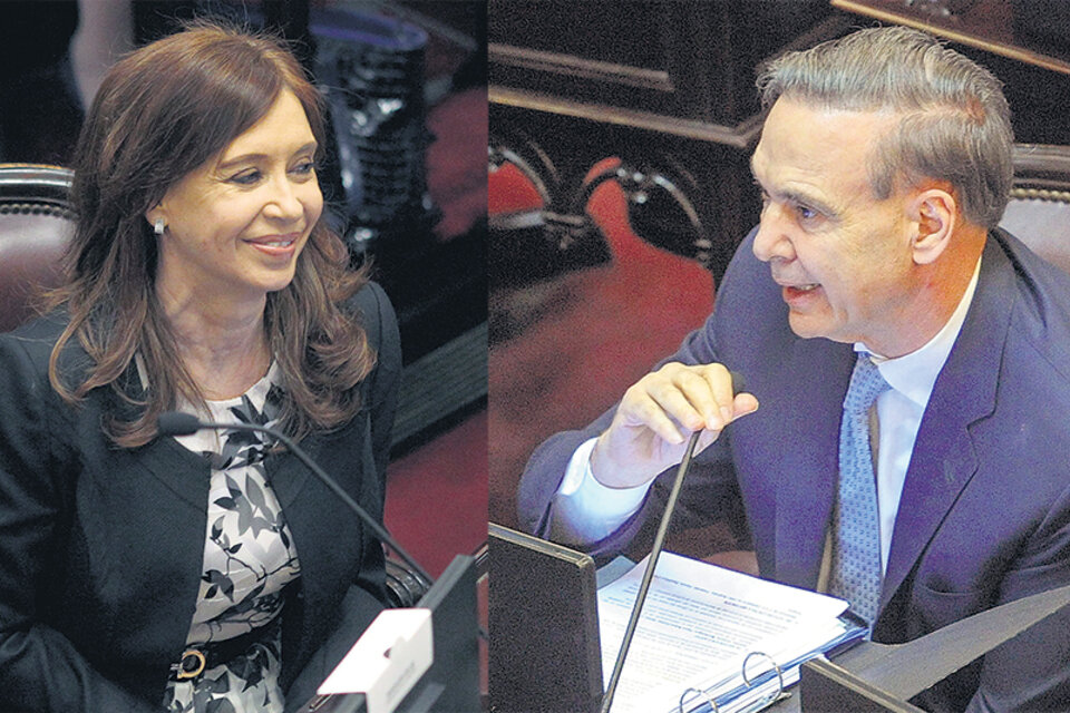 Cristina Fernández de Kirchner y Miguel Pichetto, enfrentados en la Cámara alta. (Fuente: Télam)