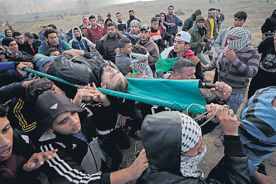 Funeral de Yasser Sokar, de 23 años, en Franja de Gaza.
