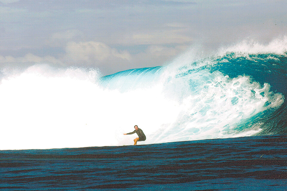 Finnegan Surfeando en Fiji en 2005