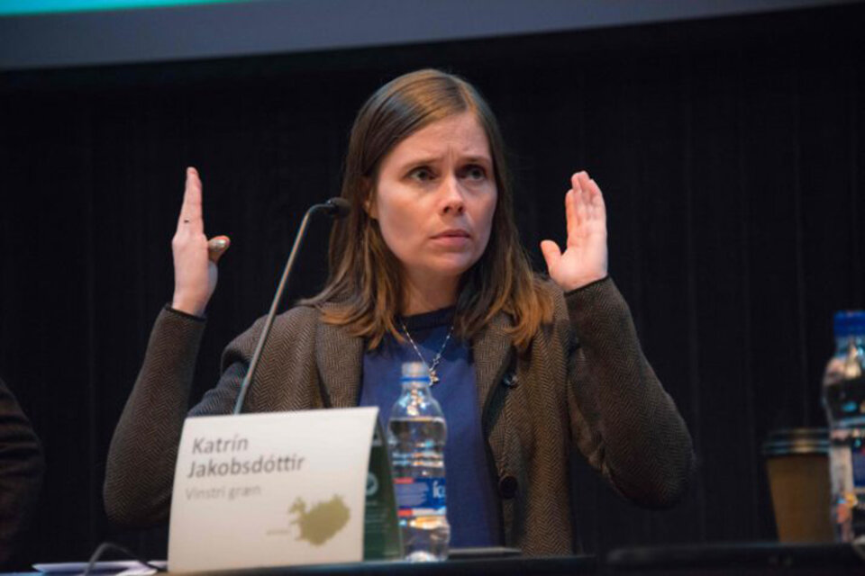 Katrin Jakobsdottir, la líder del gobierno islandés que avanza en la paridad de género a nivel salarial. (Fuente: AFP)