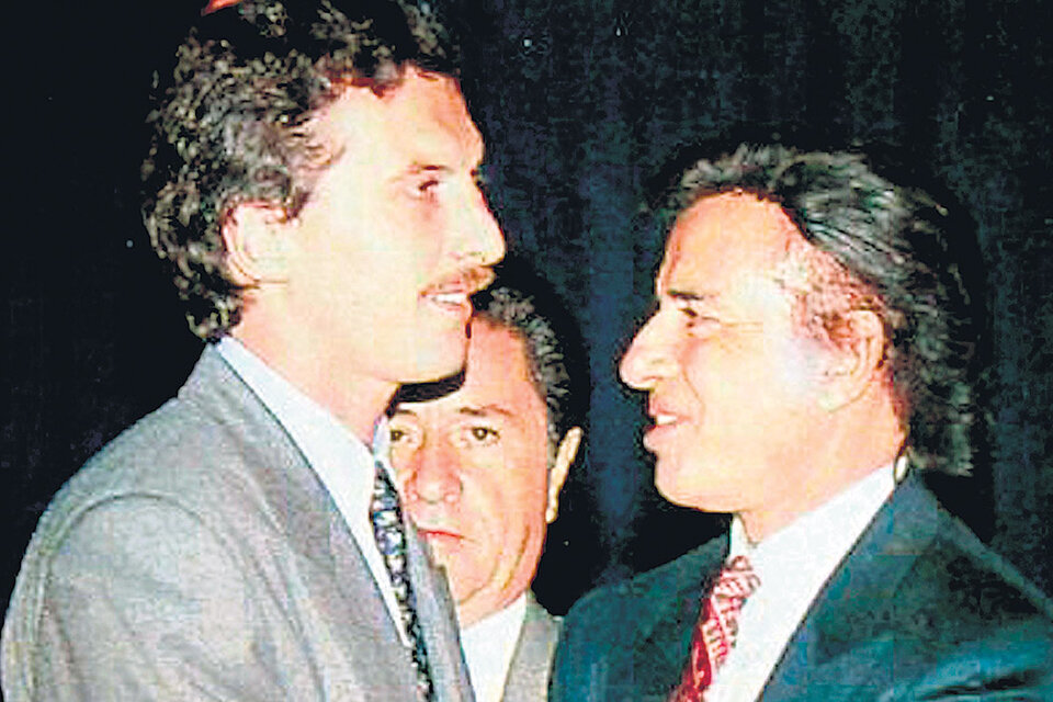 Mauricio Macri y Carlos Menem en la época en la que se dictó el decreto en el que se inspiró la gestión PRO. (Fuente: DyN)