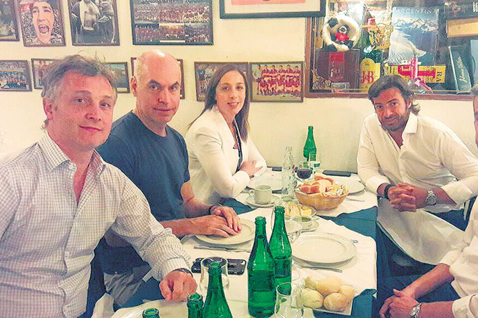 Vidal, Salvai, Larreta, De Andreis y Peña almorzaron ayer luego de la reunión de gabinete nacional.