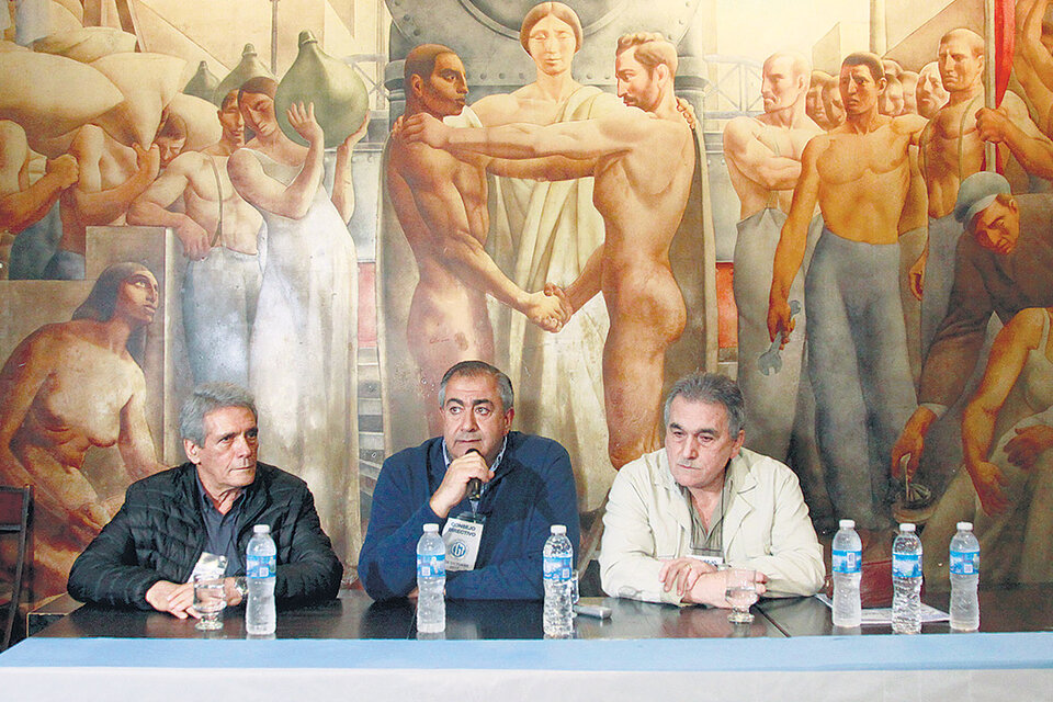 Carlos Acuña, Héctor Daer y Juan Carlos Schmid, los triunviros cegetistas. (Fuente: Jorge Larrosa)