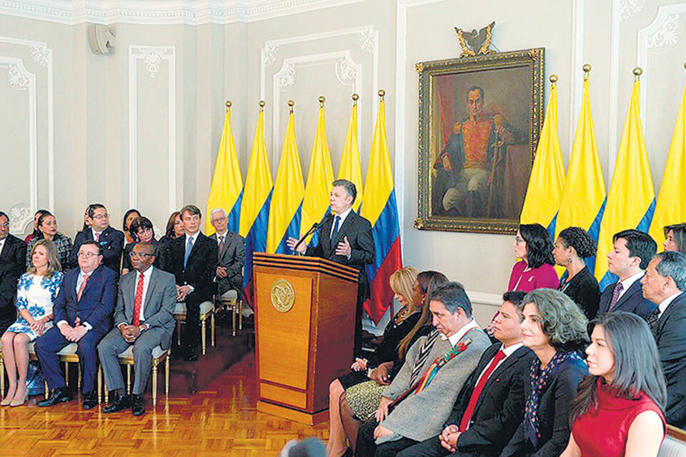 Santos tomó juramento a 30 de los 38 jueces de la Jurisdicción Especial de Paz. (Fuente: Presidencia Colombia)