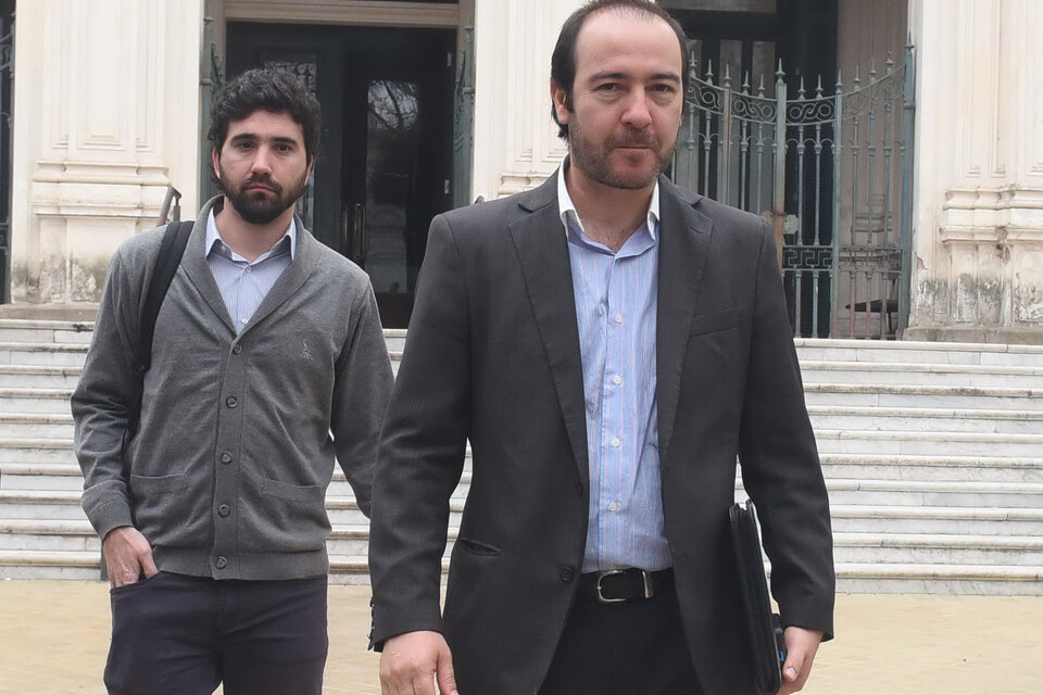 Los abogados Salvador Vera y Guillermo Campana afirman que las pruebas incriminan al acusado.