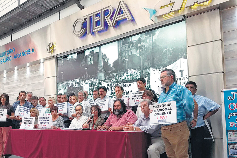 La Ctera anunció que los maestros harán un congreso el 28 de febrero para definir los pasos a seguir.