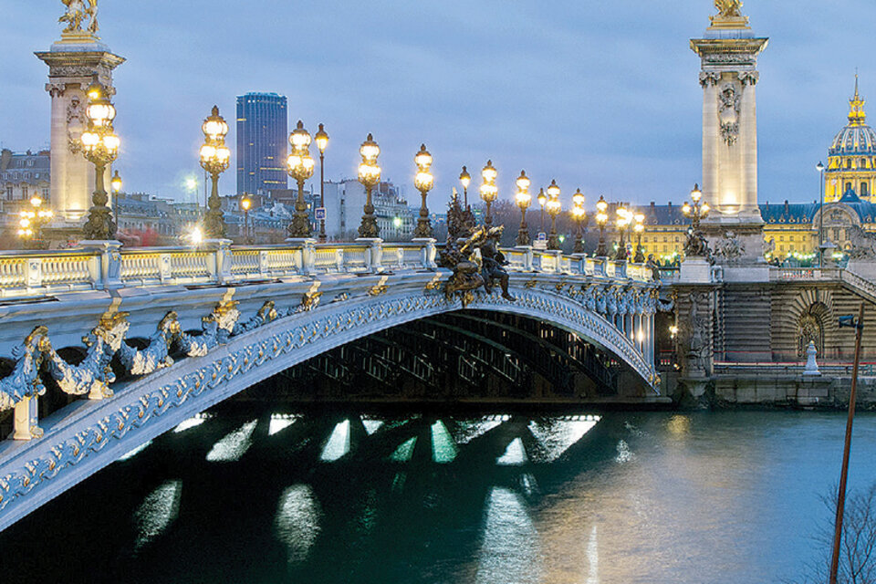 A los pies del puente Alexandre III estará la panadería flotante Moulin Seine, con su propio molino. (Fuente: Carlos Delgado; CC–BY–SA)
