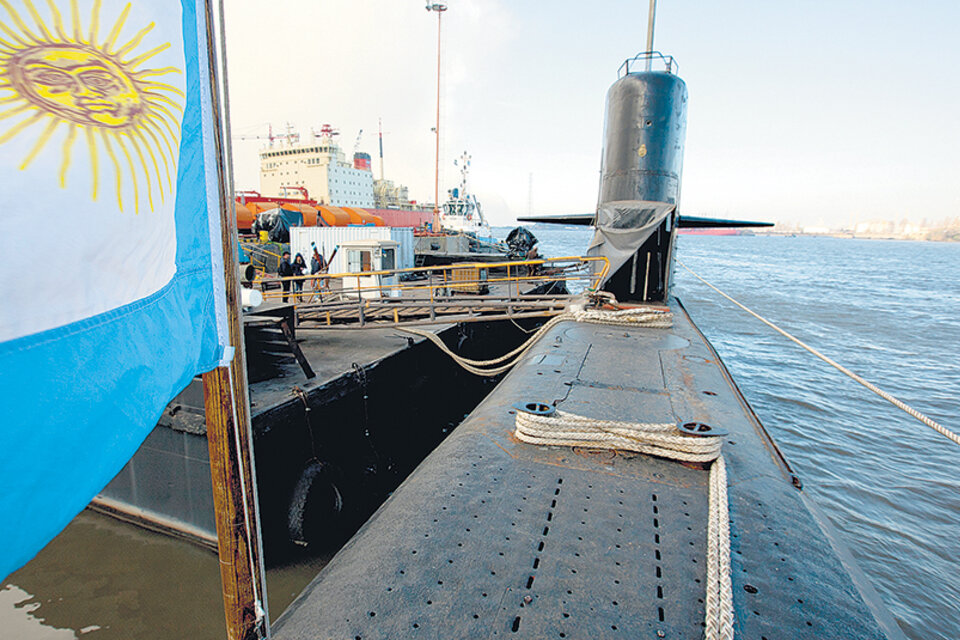 La desaparición del submarino ARA San Juan sigue generando versiones inquietantes. (Fuente: Adrián Pérez)