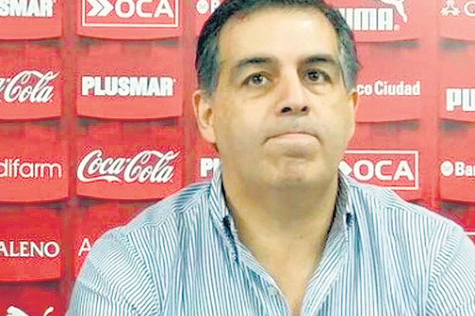 El vicepresidente segundo de Independiente, Carlos Montaña.