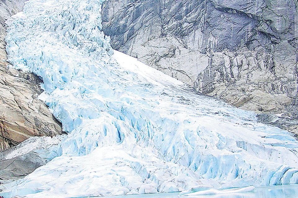 Según la ley 26.639, “los glaciares son bienes de carácter público”.