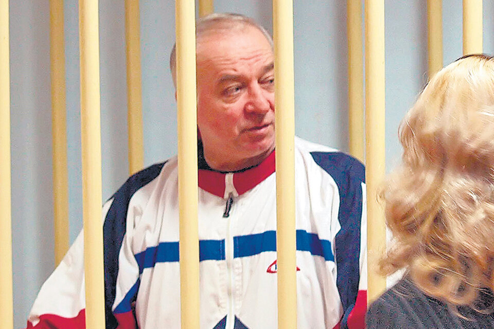 Foto de archivo de Skripal durante una audiencia del tribunal militar de Moscú en el 2006, antes de ser condenado.