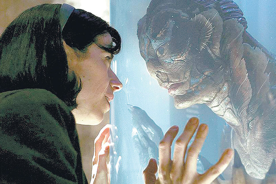 La forma del agua, de Guillermo del Toro, una fábula romántico-política, va por el premio mayor.