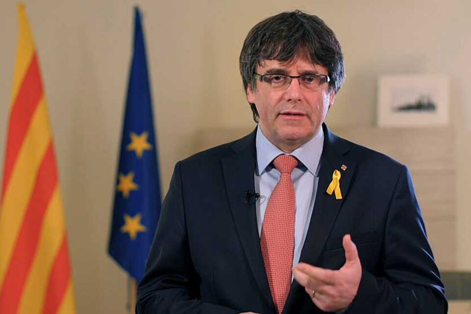 Puigdemont, antes de su detención en Alemania, cuando dirigió un mensaje a los catalanes desde Bélgica. (Fuente: EFE)