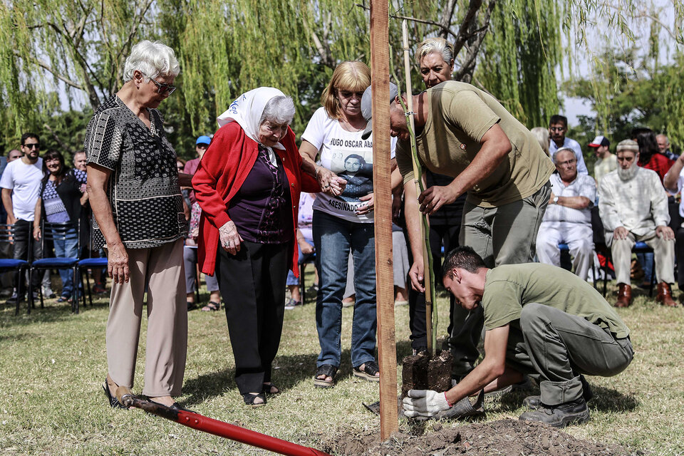 Chiche Massa, integrante de Madres de la Plaza 25 de Mayo de Rosario en el acto de ayer.