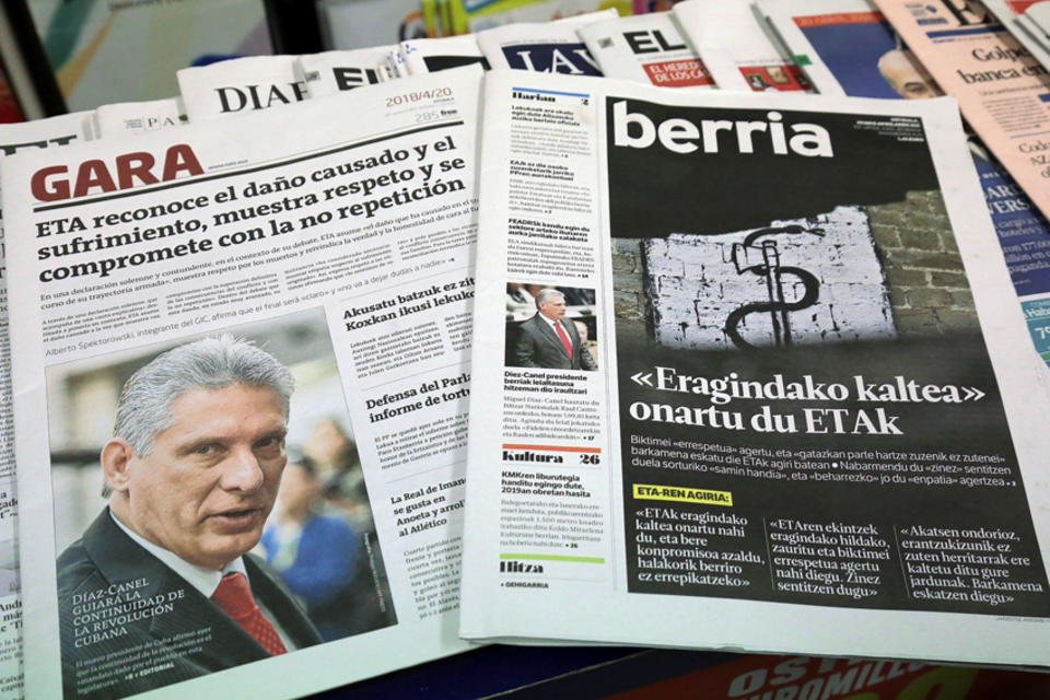 Los principales diarios del País Vasco difundieron el pedido de perdón. (Fuente: EFE/Gorka Estrada)