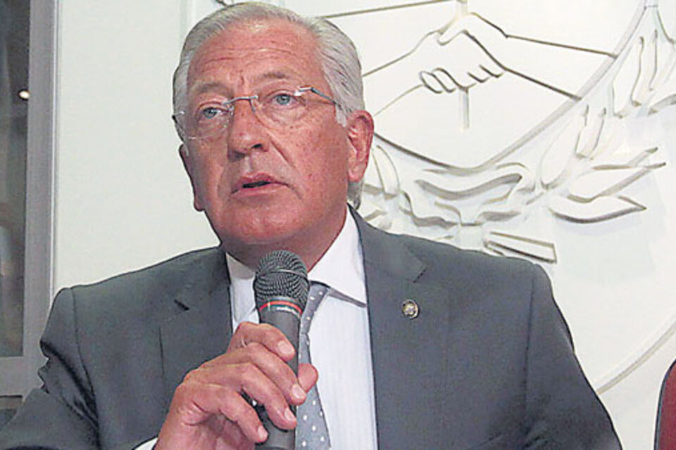 El ex gobernador de Jujuy Eduardo Fellner quedó detenido luego de presentarse ante la Justicia. (Fuente: Guadalupe Lombardo)