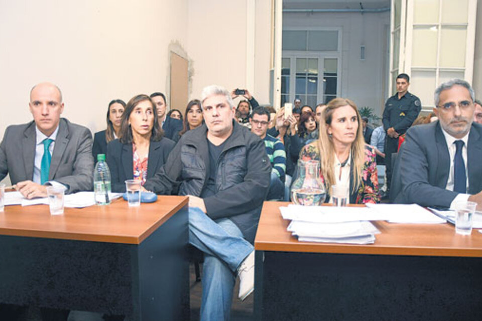 Matías Bagnato (centro) pidió que el condenado no sea expulsado a España porque teme que regrese libre. (Fuente: Télam)