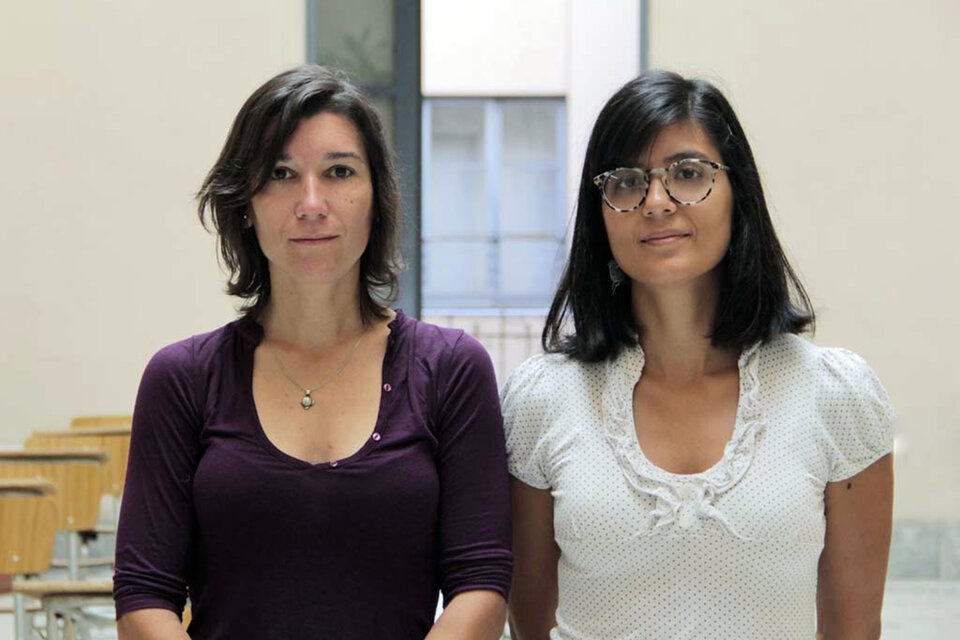 Las antropólogas Gabriela González y Silvia Alucin, son investigadoras de la UNR.