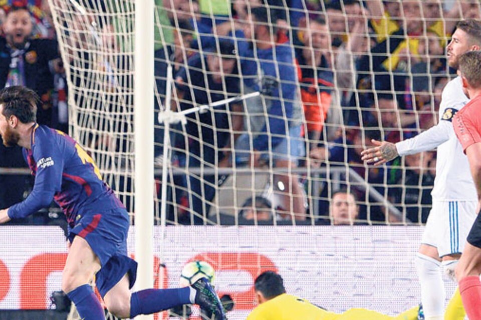 Lionel Messi empieza su carrera tras marcar el segundo gol de Barcelona. (Fuente: AFP)