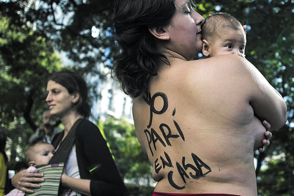 El caso de BelÉn Weber actualizó la movilización de mujeres de 2015 en Buenos Aires, en defensa del derecho a elegir dónde, cómo y con quién parir.
