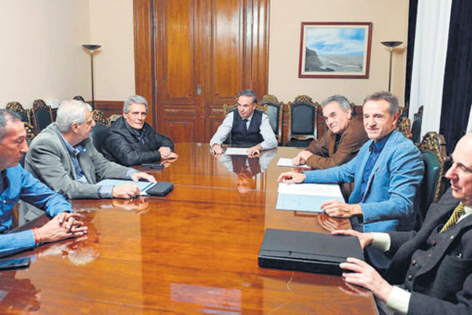 Dirigentes de la CGT se reunieron con el senador Miguel Pichetto por la reforma laboral.