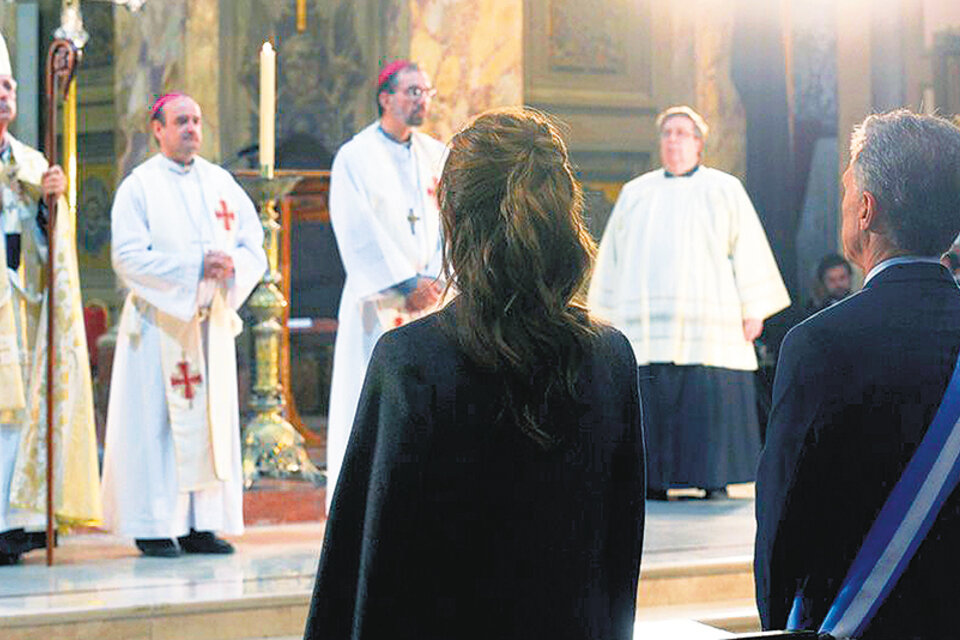 Mario Poli brindió su sermón siguiendo la línea que sostiene el Papa Francisco desde el Vaticano. (Fuente: Télam)