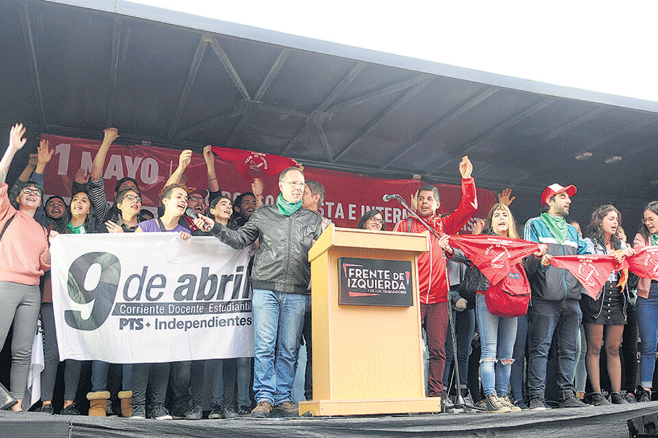 El FIT marchó a Plaza de Mayo; Izquierda al Frente, al Congreso. (Fuente: Guadalupe Lombardo)