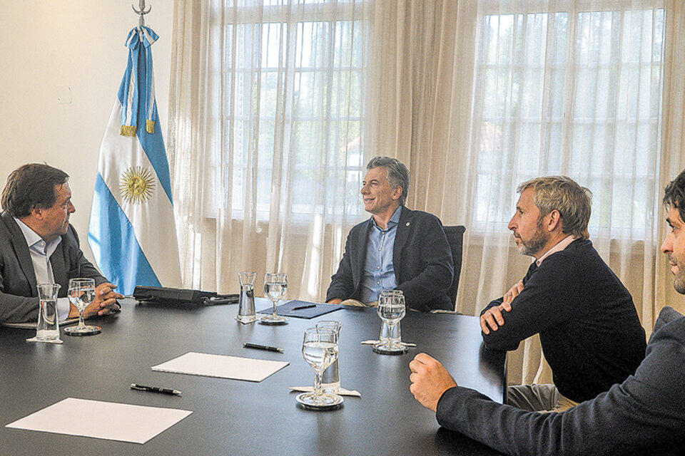 Weretilneck, Macri, Frigerio y García De Luca, ayer, durante la visita del patagónico a la quinta presidencial. (Fuente: Presidencia)