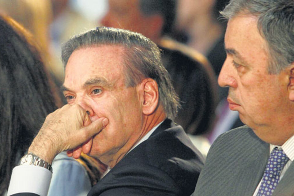 Miguel Pichetto y Rodolfo Urtubey, los senadores del Bloque Justicialista divididos por el proyecto de tarifas.